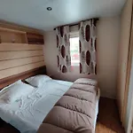 Camping Soit En 3 Ou 4ch - Jusqu'a 18 Voyageurs - Mh732 3ch Ou Mh828 4ch Biscarrosse Lake-proche Ocean Gastes