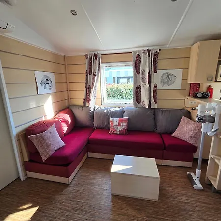 Campsite 2 Grands Bungalows 3 Ou 4Ch - 2 A 10 Places - Mh732 Ou Mh828 Proche Ocean Gastes