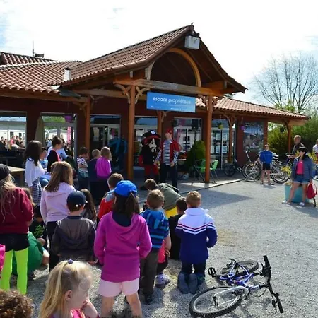 2 Grands Bungalows 3 Ou 4Ch - 2 A 10 Places - Mh732 Ou Mh828 Proche Ocean Campsite 4*