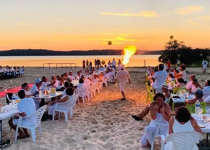 Soit En 3 Ou 4ch - Jusqu'a 18 Voyageurs - Mh732 3ch Ou Mh828 4ch Biscarrosse Lake-proche Ocean Camping 4*